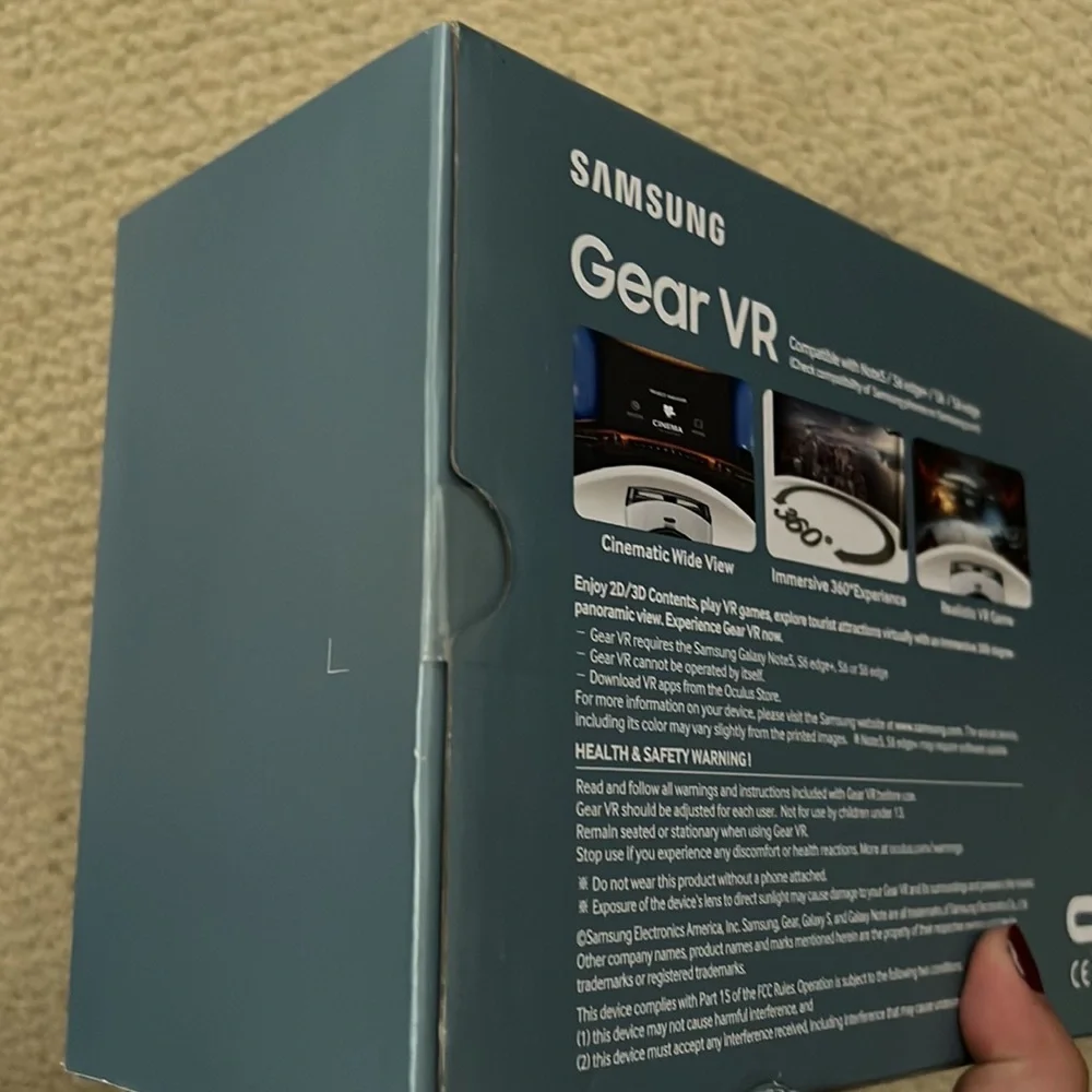 NIB Samsung Gear VR